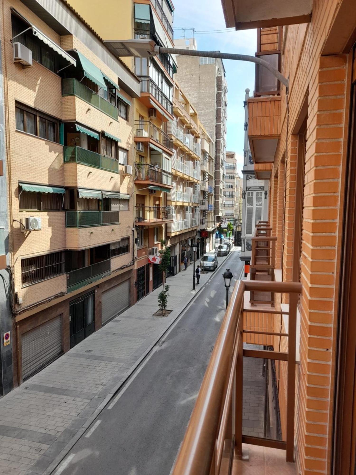 Comodo Aparta Estudio Centrico En Alicante Ngoại thất bức ảnh